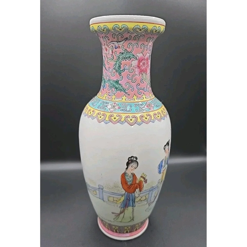 Vintage Chinese Famille Rose Porcelain Jingdezhen Vase With Mark 10